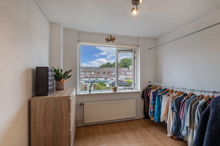 Tussenwoning te koop: Hopperus Bumaperk 13, Drachten