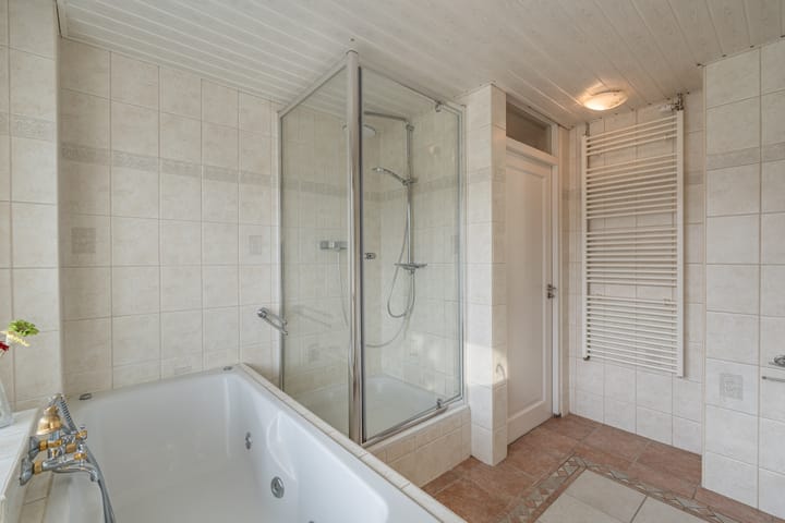 Tussenwoning te koop: Hopperus Bumaperk 13, Drachten