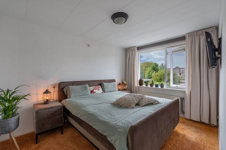 Tussenwoning te koop: Hopperus Bumaperk 13, Drachten