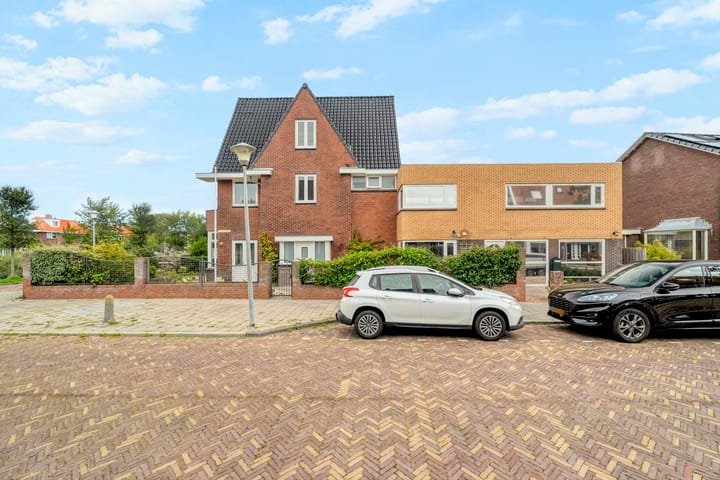 Foto 2 van Celebesstraat 1