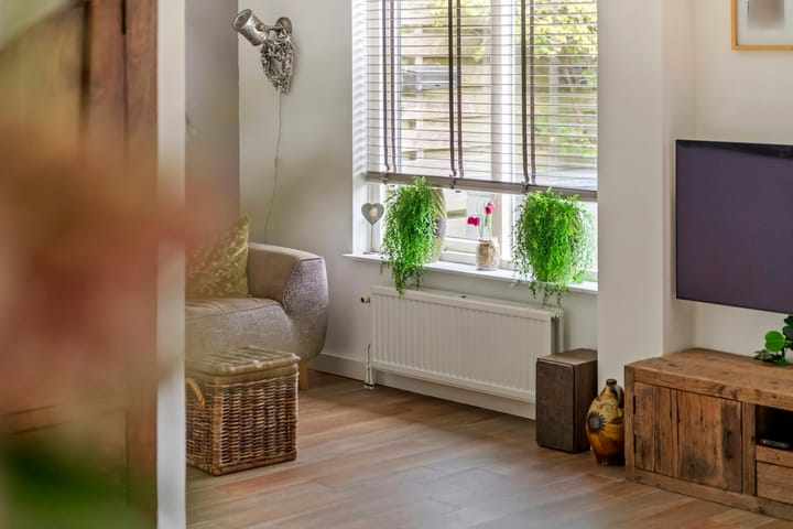 Twee-onder-één-kap te koop: F.J. Ebbensstraat 74, Tiel