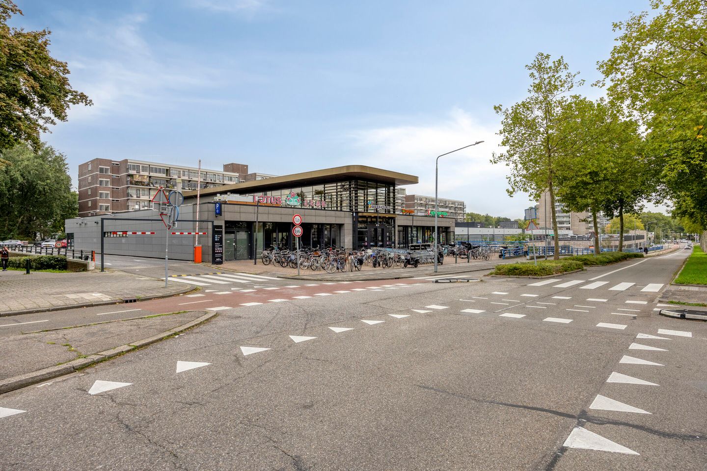 Bekijk foto 2 van P.A. de Kok-plein 172