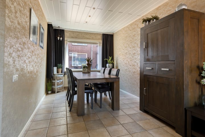 Tussenwoning te koop: Ridderstraat 49, Tilburg