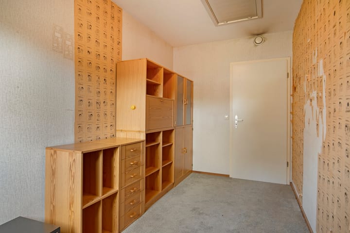 Tussenwoning te koop: Linge 19, Tilburg