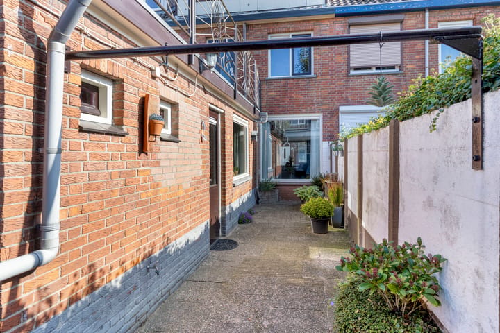Tussenwoning te koop: Ridderstraat 49, Tilburg