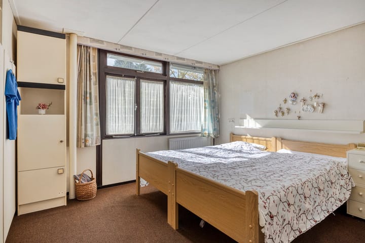 Tussenwoning te koop: P.C. Hooftlaan 14, Hengelo