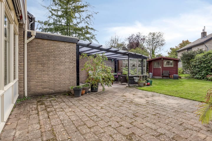 Tussenwoning te koop: P.C. Hooftlaan 14, Hengelo
