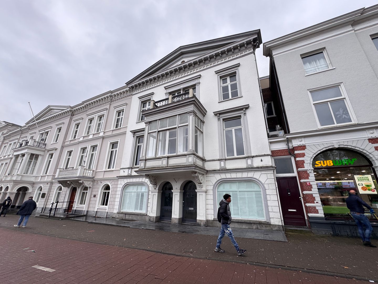 Bekijk foto 3 van Willemsplein 40