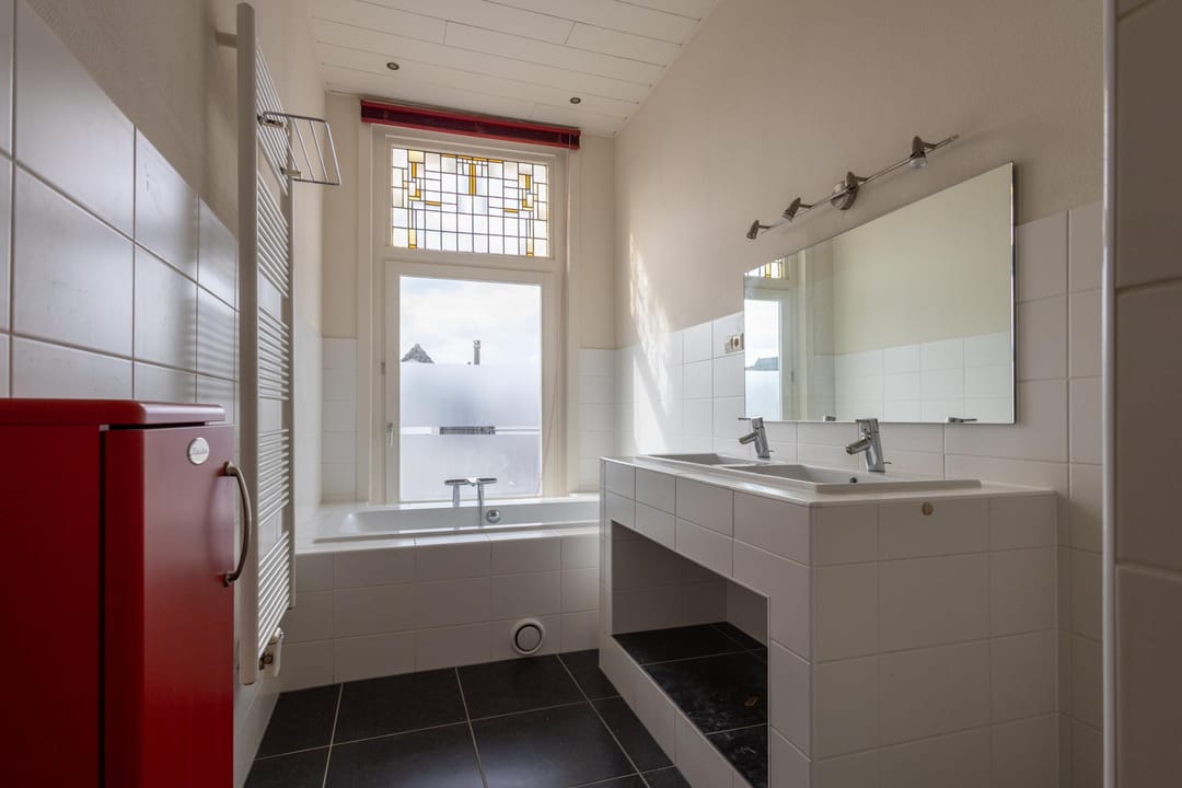 Photo 11 of Oude Ebbingestraat 69-A