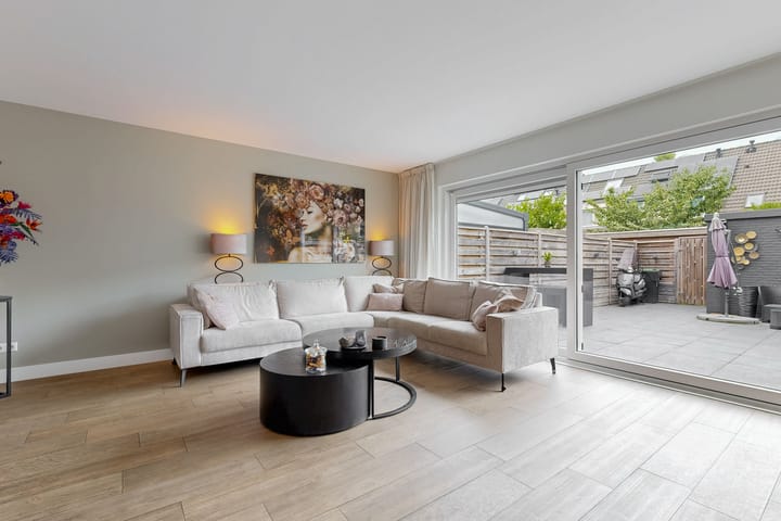 Tussenwoning te koop: Wagenmaker 15, Leiderdorp