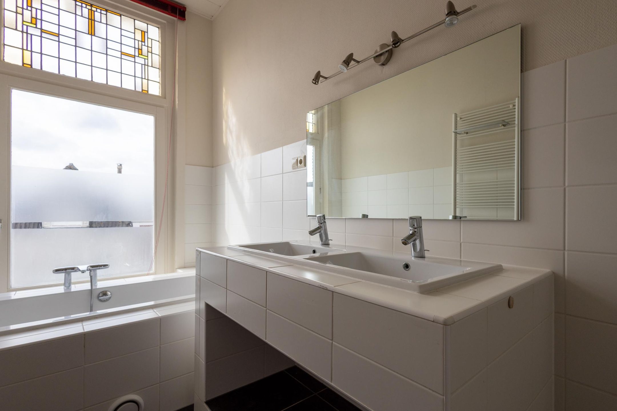 Photo 12 of Oude Ebbingestraat 69-A