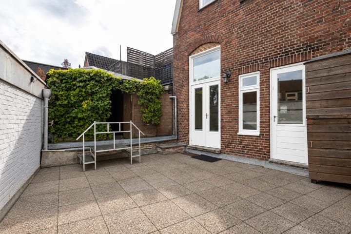Tussenwoning te huur: Oude Ebbingestraat 69A, Groningen