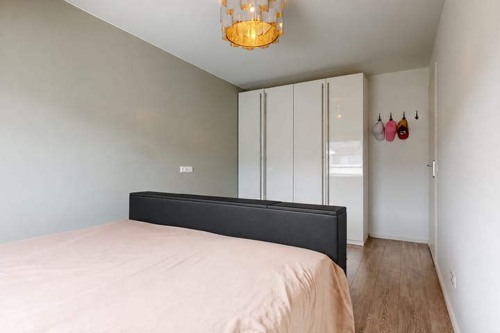Tussenwoning te koop: Wagenmaker 15, Leiderdorp
