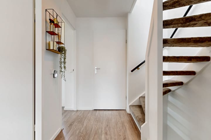 Tussenwoning te koop: Wagenmaker 15, Leiderdorp