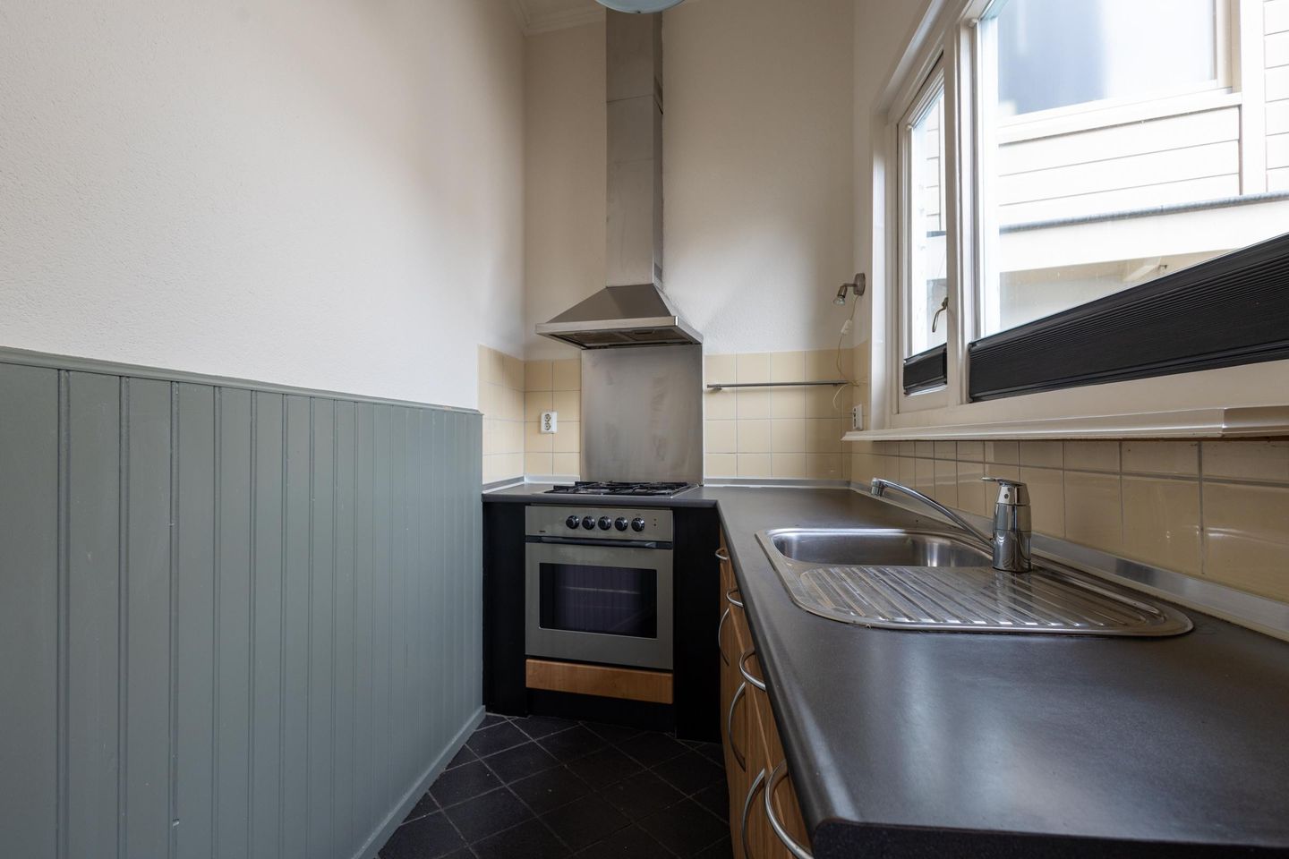 Photo 10 of Oude Ebbingestraat 69-A