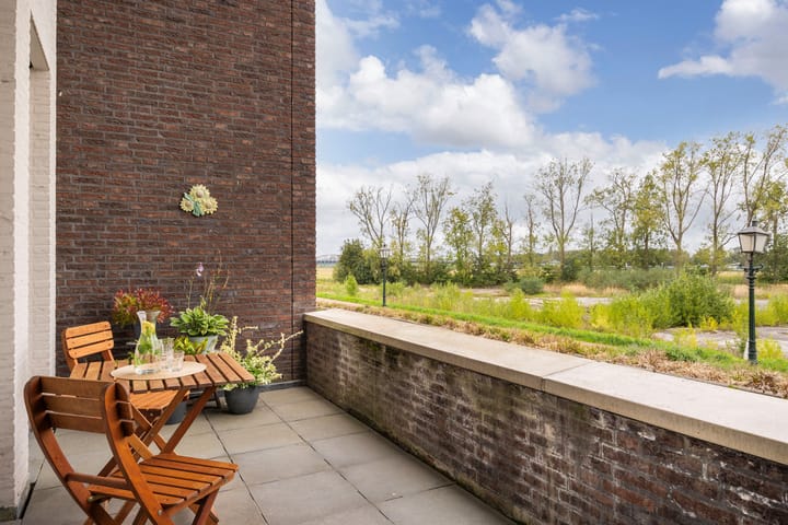 Appartement te koop: Koninginnedijk 174, Grave