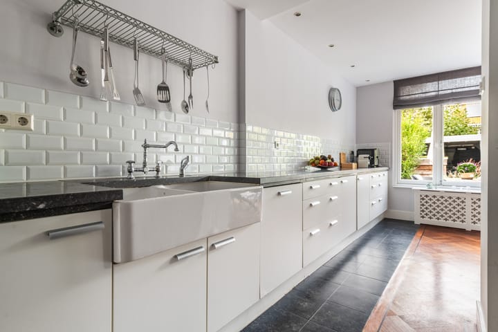 Tussenwoning te koop: Van Ballegooijsingel 80, Rotterdam