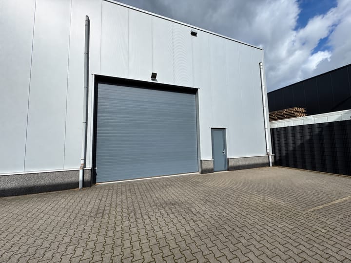 Het Laar 28, Wekerom