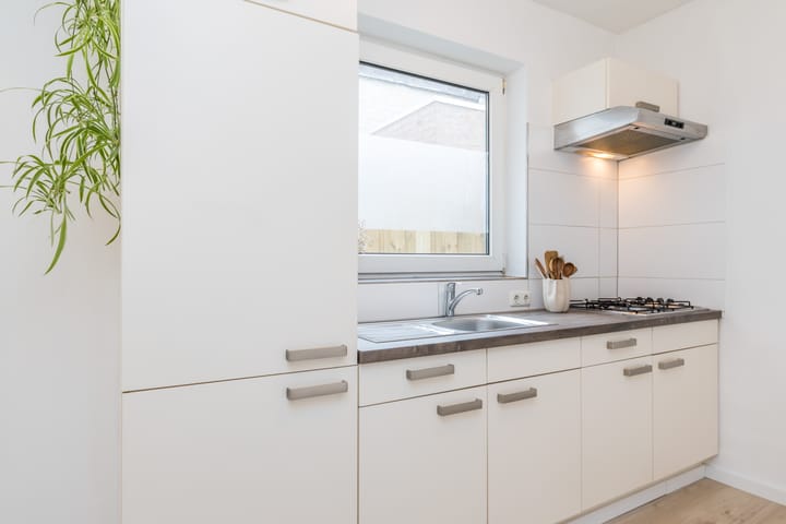 Tussenwoning te koop: Tenelenweg 110, Voerendaal