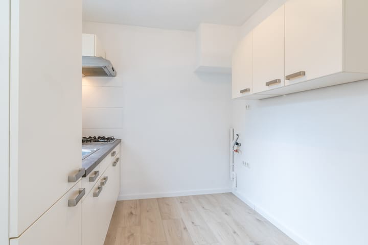 Tussenwoning te koop: Tenelenweg 110, Voerendaal