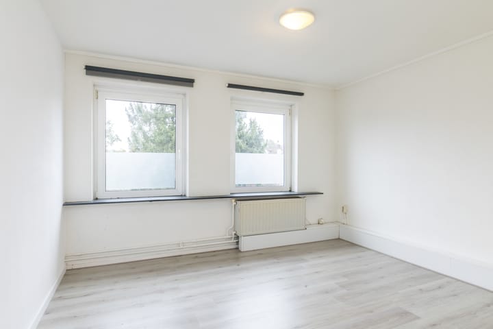 Tussenwoning te koop: Tenelenweg 110, Voerendaal