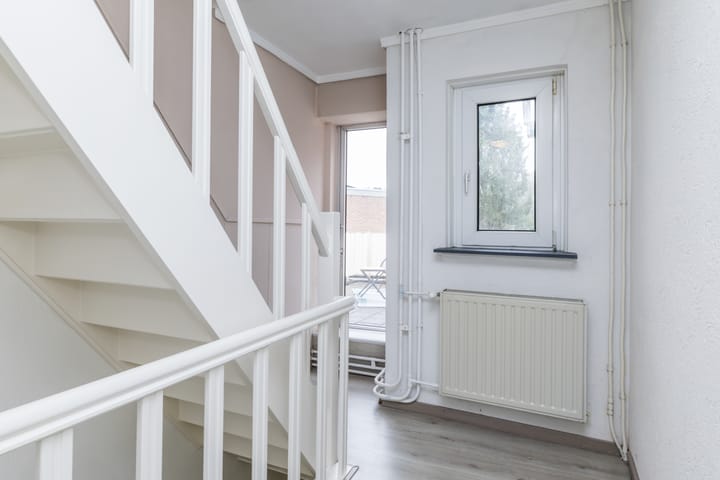 Tussenwoning te koop: Tenelenweg 110, Voerendaal