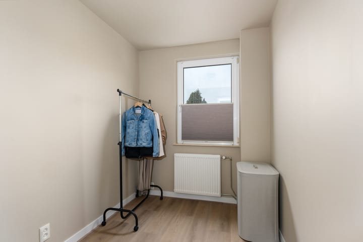 Twee-onder-één-kap te koop: Rijksweg 63, Berg En Terblijt
