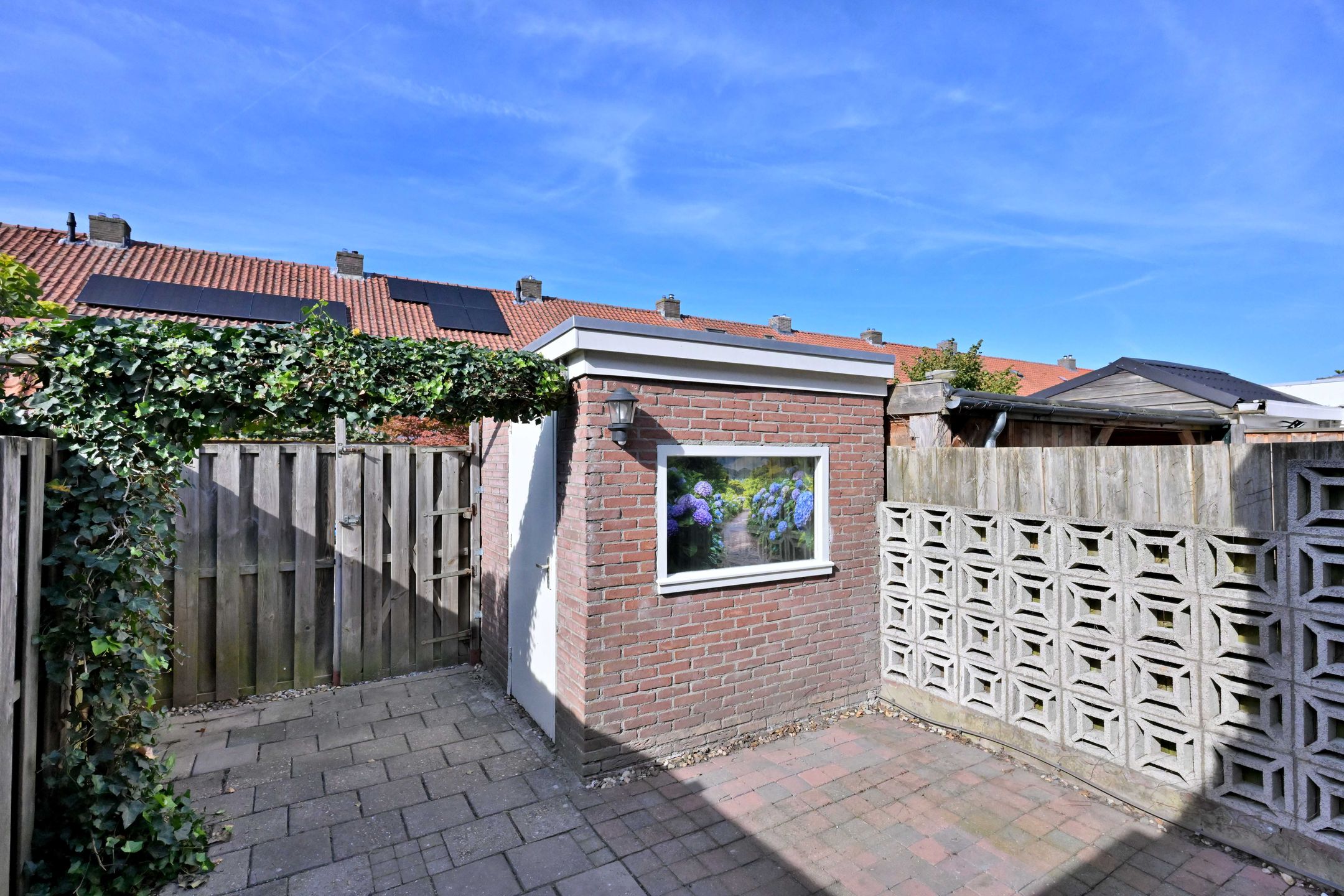 Photo 24 of Wouwermanstraat 34