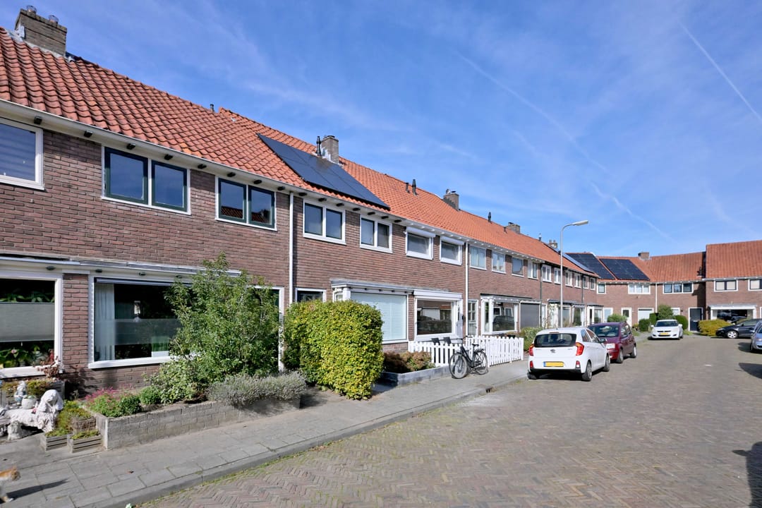 Photo 28 of Wouwermanstraat 34