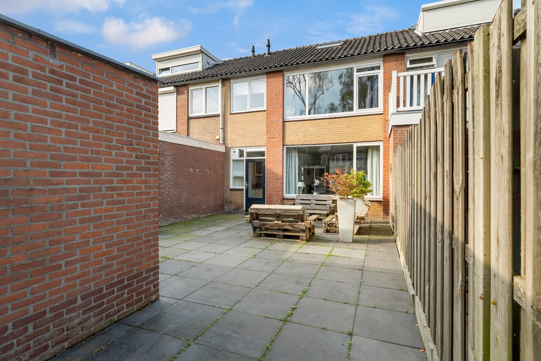 Photo 17 of Leliestraat 5