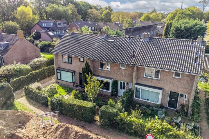 Tussenwoning te koop: Oude Renbaan 9, Blaricum