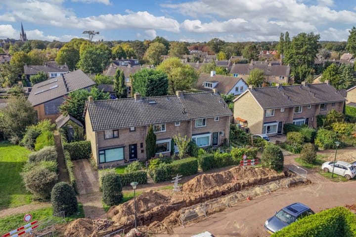Tussenwoning te koop: Oude Renbaan 9, Blaricum