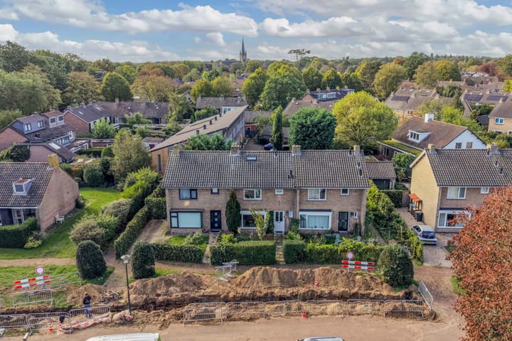 Tussenwoning te koop: Oude Renbaan 9, Blaricum