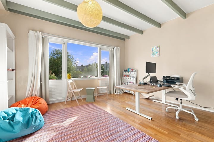 Hoekwoning te koop: Haarlemmerweg 57A, Leiden