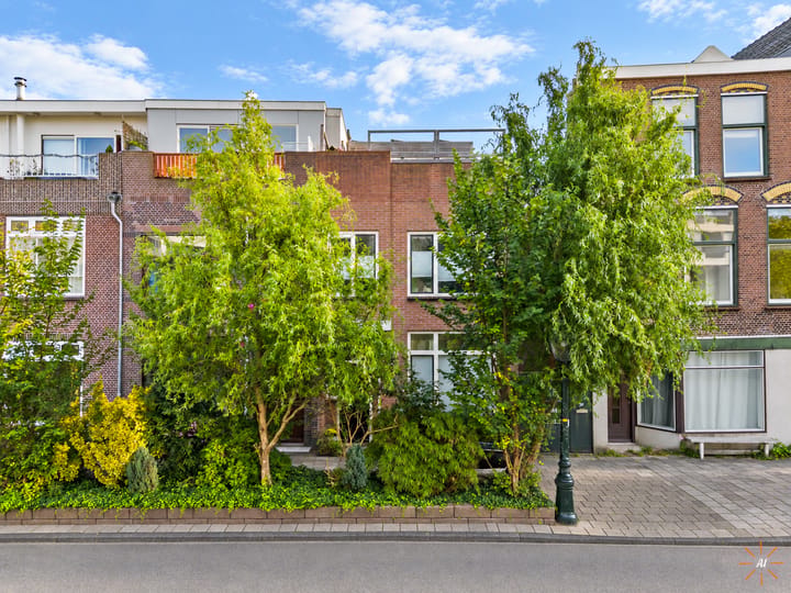 Hoekwoning te koop: Haarlemmerweg 57A, Leiden