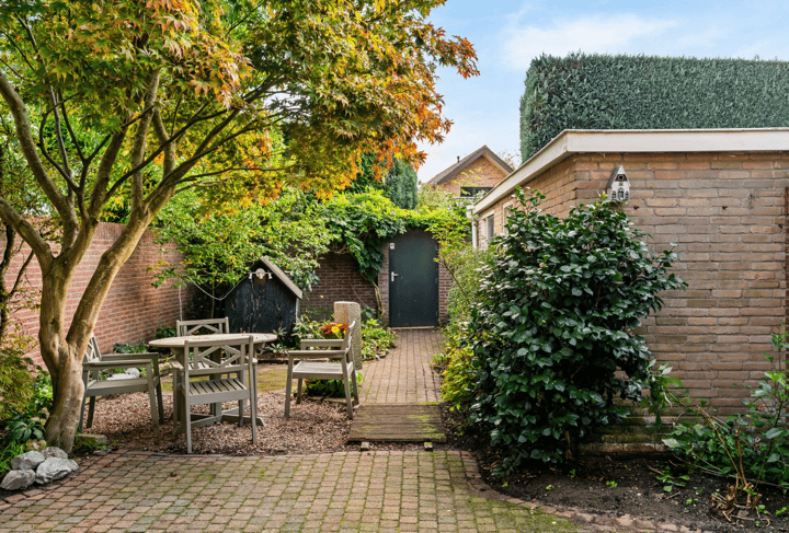 Tussenwoning te koop: Bernard Zweerslaan 5, Baarn