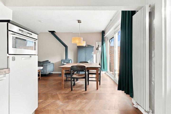 Tussenwoning te koop: Bernard Zweerslaan 5, Baarn