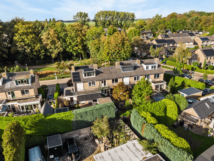 Tussenwoning te koop: Bernard Zweerslaan 5, Baarn