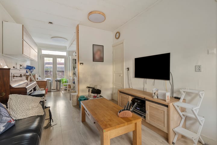 Tussenwoning te koop: Archipellaan 17, Delft