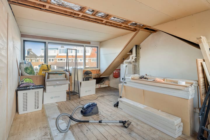 Tussenwoning te koop: Archipellaan 17, Delft