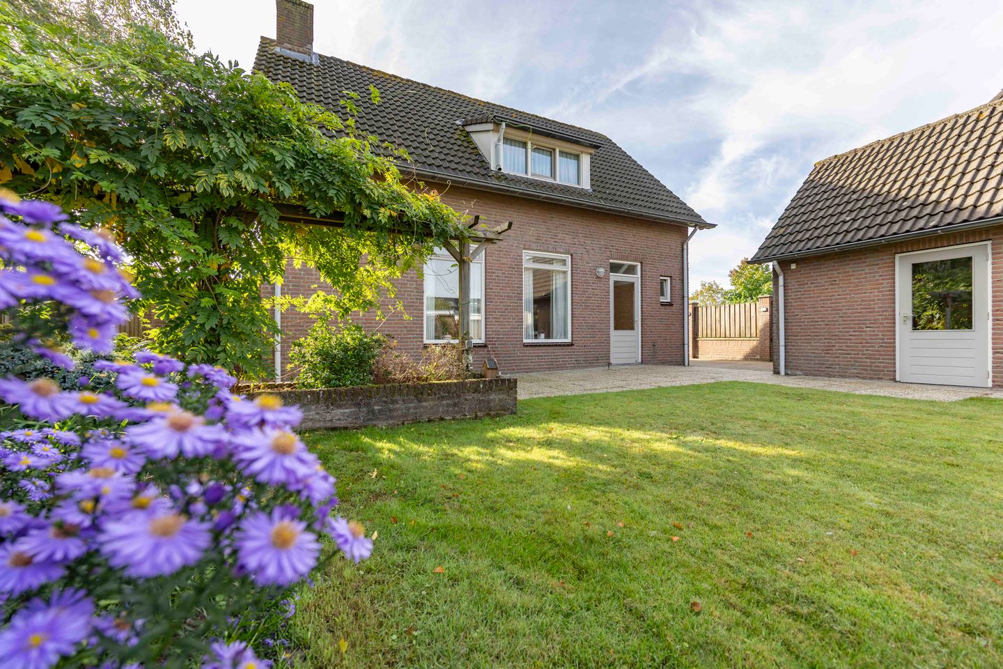 Photo 34 of Torenstraat 15