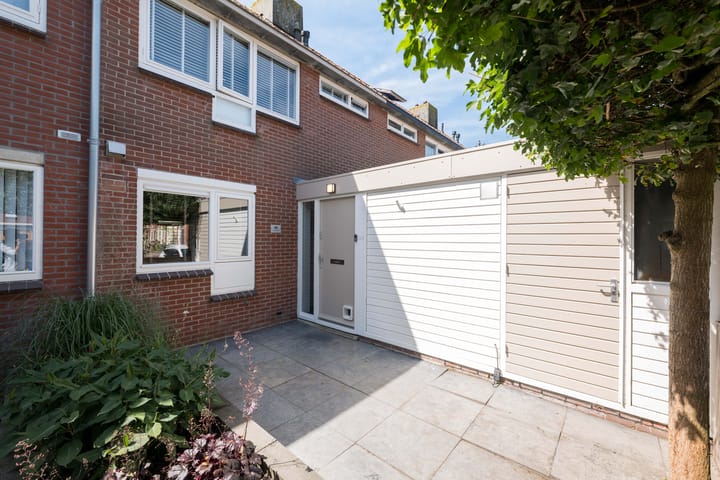 Tussenwoning te koop: Repel 48, Hellevoetsluis