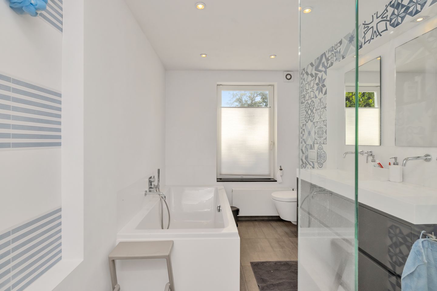 Photo 34 of Petrus Dondersstraat 58