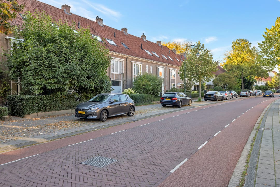 Photo 8 of Petrus Dondersstraat 58