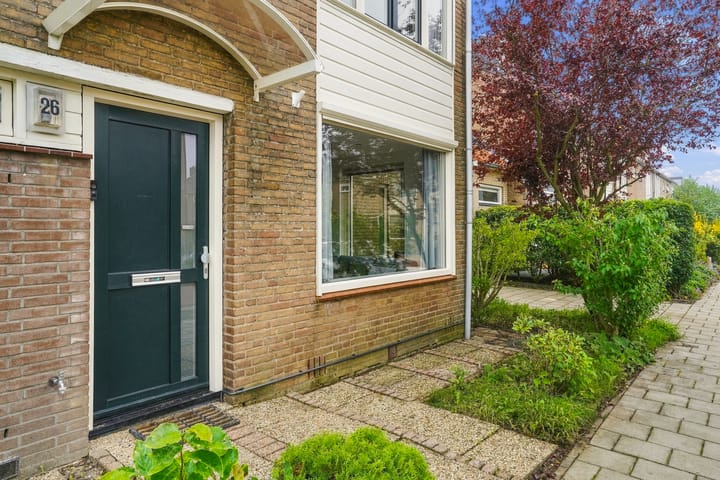 Twee-onder-één-kap te koop: Fresialaan 26, De Kwakel