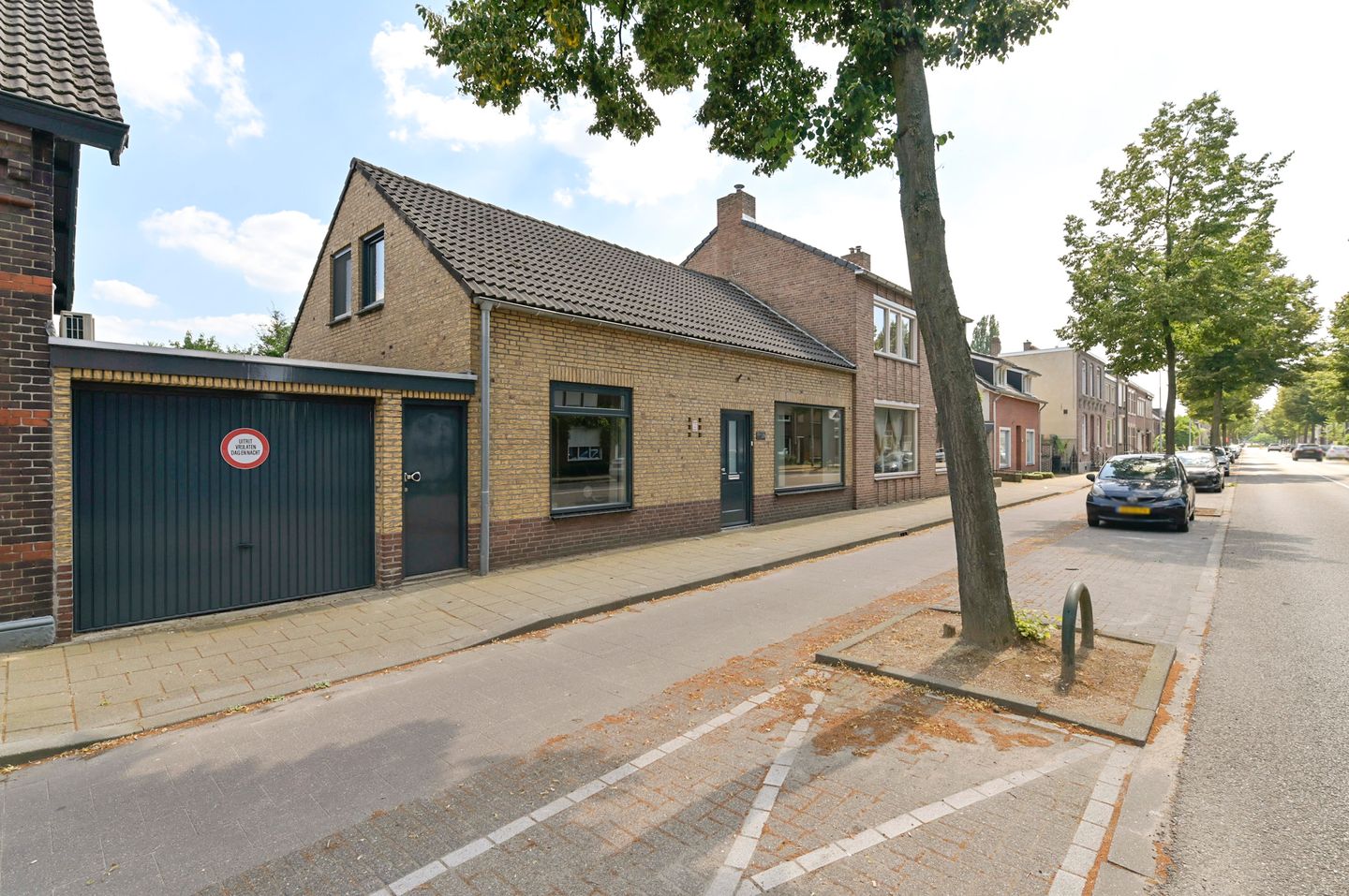 Foto 49 van Baarlosestraat 13