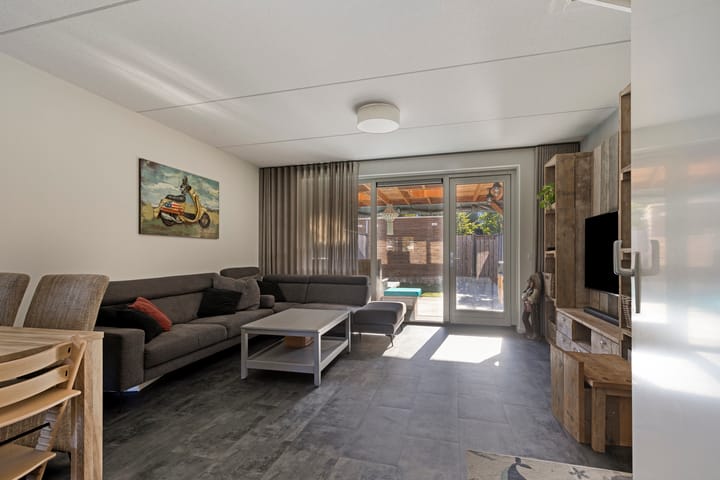Tussenwoning te koop: Merensteinplein 23, Beek En Donk