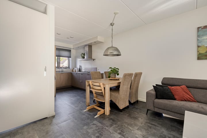 Tussenwoning te koop: Merensteinplein 23, Beek En Donk