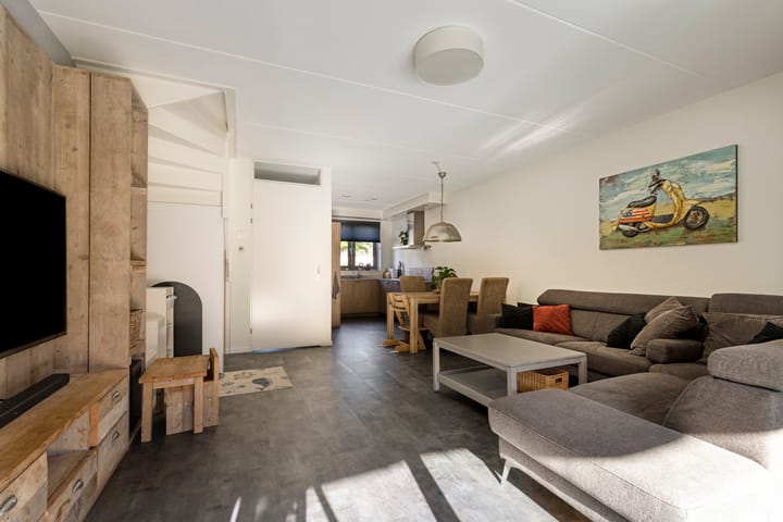 Tussenwoning te koop: Merensteinplein 23, Beek En Donk