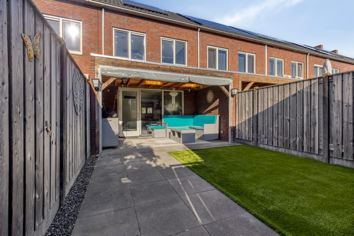 Tussenwoning te koop: Merensteinplein 23, Beek En Donk